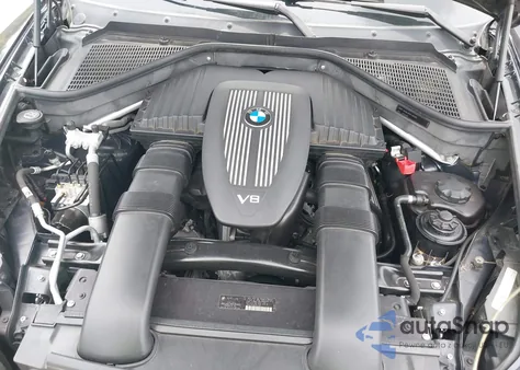 2008 BMW X5 4.8I из США, поврежденный, VIN 5UXFE83568L162984